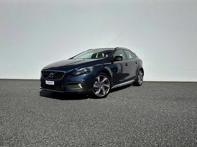 Volvo  CC 2.5 T5 Summum AWD S/S